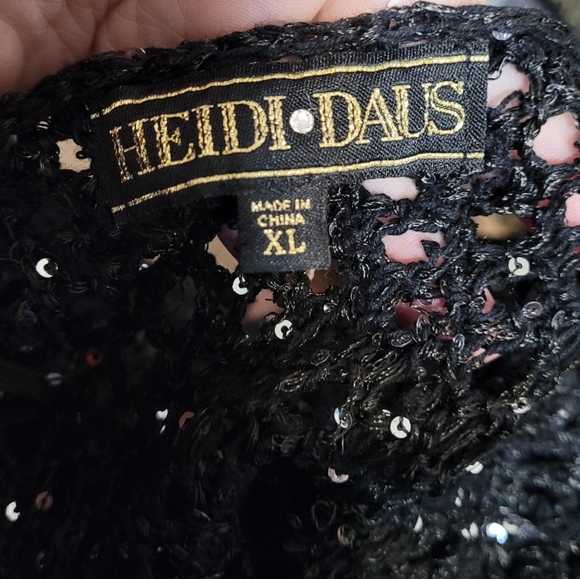 Beautiful Heidi Daus sweater. Brand New. XL size.  28 inch long - Picture 4 of 5